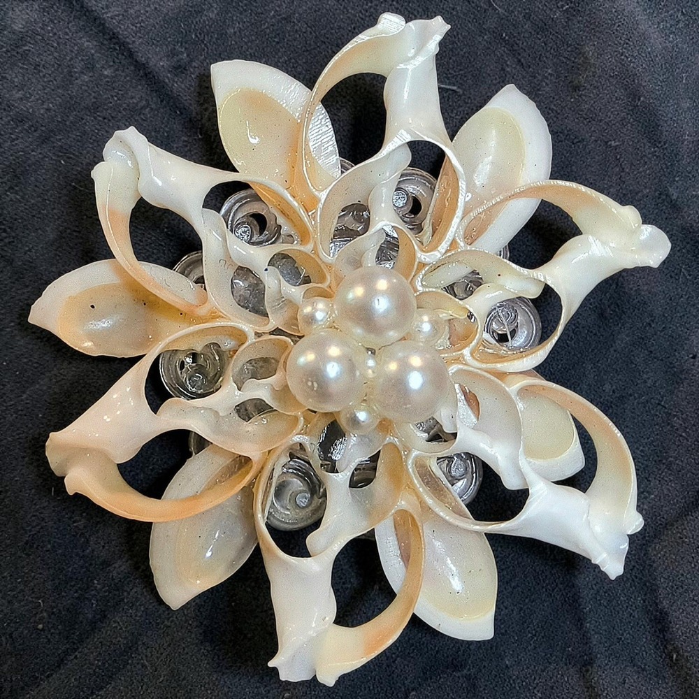 Vintage Shell Flower Brooch Ivory Floral Pin Cottagecore Coastal